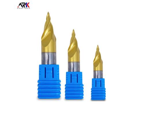 A folosi fluidul de tăiere greșit este ca și cum ai arunca banii pe freze?