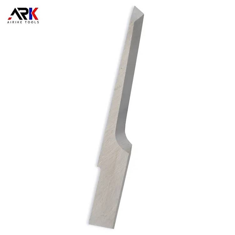 Lamă vibrantă pentru tăierea pânzei