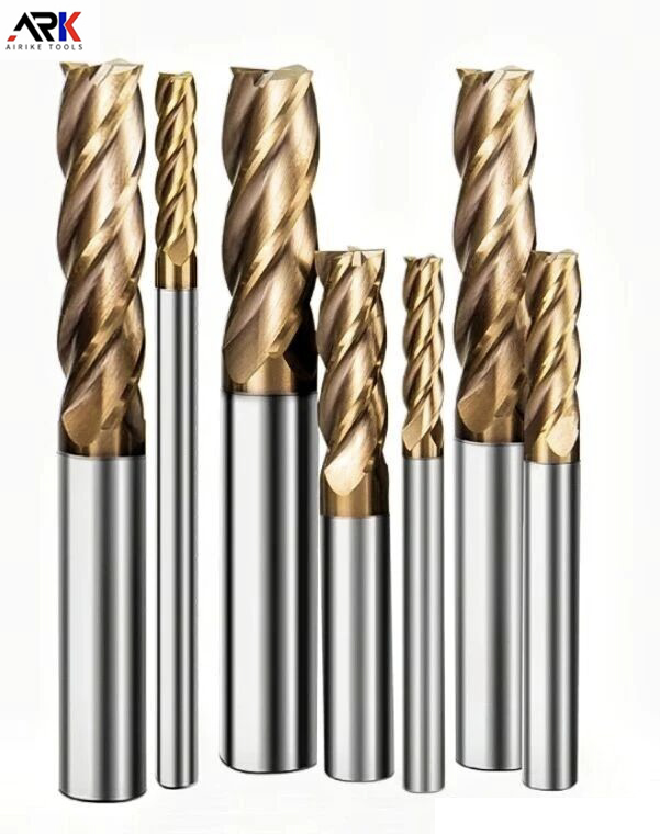 Ar trebui să aleg o sculă de teşire cu o singură muchie sau cu trei muchii? Care are performanțe mai bune?